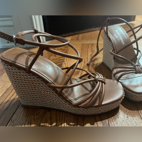 NWOT Marc Fisher Wedges - Picture 5 of 7